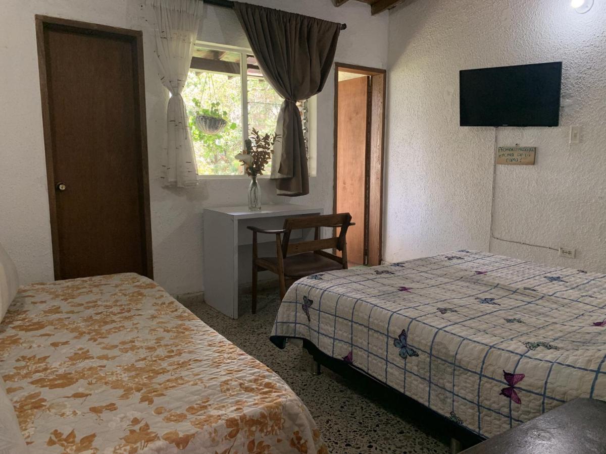 Al Bosque Hostel & Glamping Santa Elena  Luaran gambar