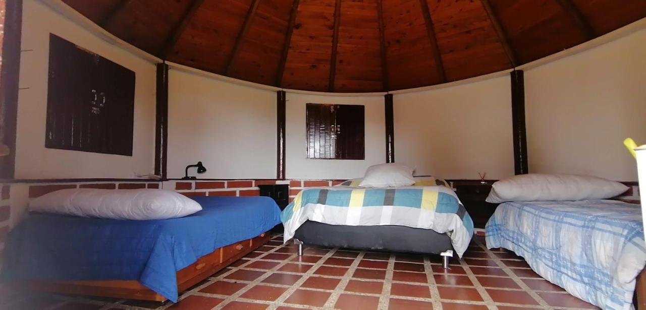 Al Bosque Hostel & Glamping Santa Elena  Luaran gambar