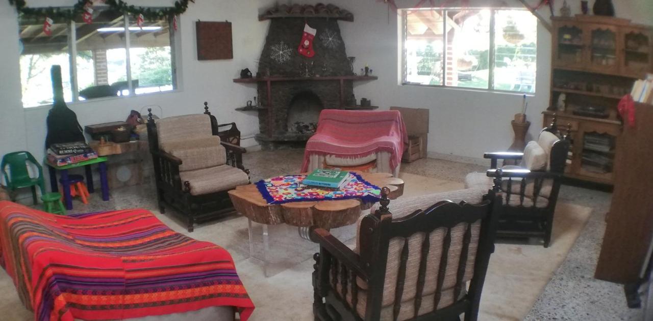 Al Bosque Hostel & Glamping Santa Elena  Luaran gambar