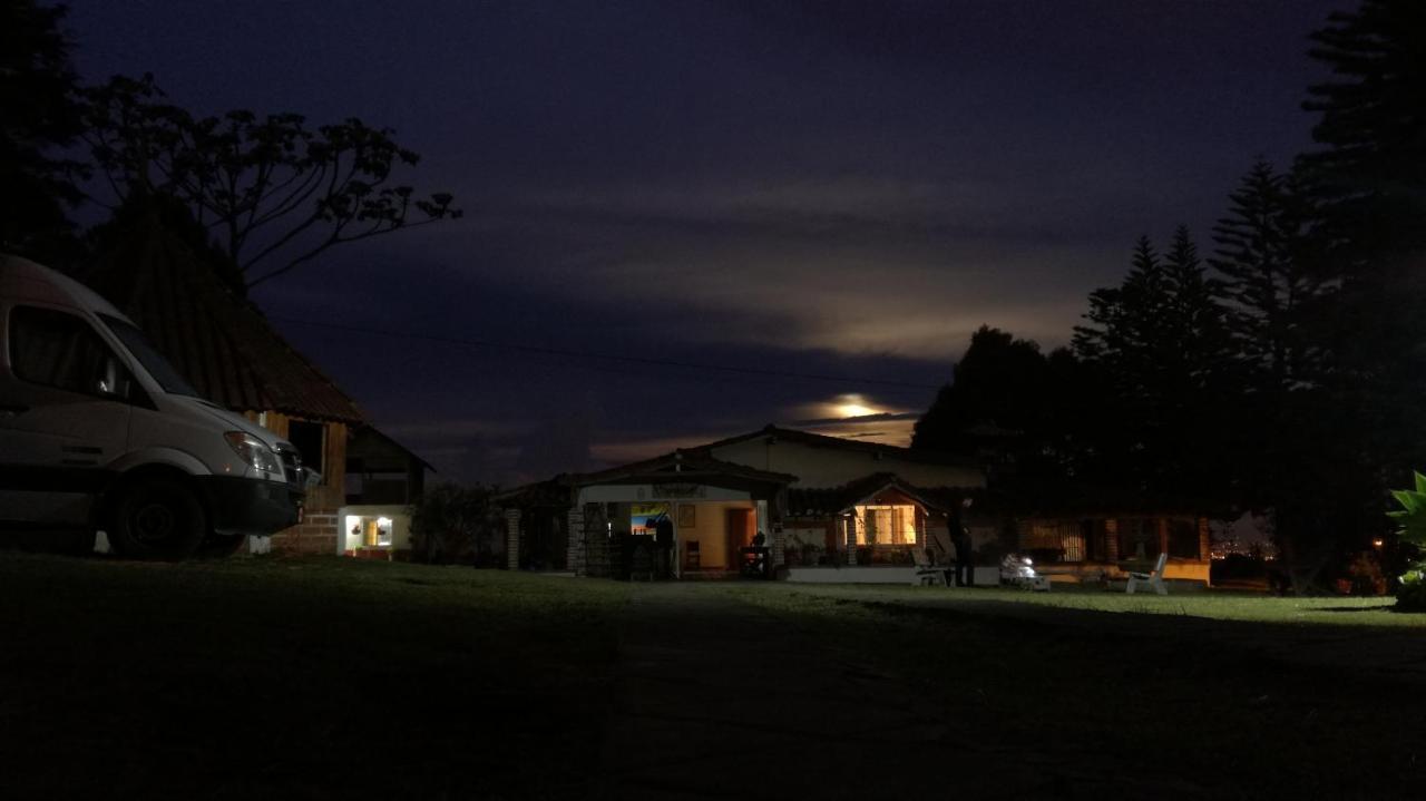 Al Bosque Hostel & Glamping Santa Elena  Luaran gambar